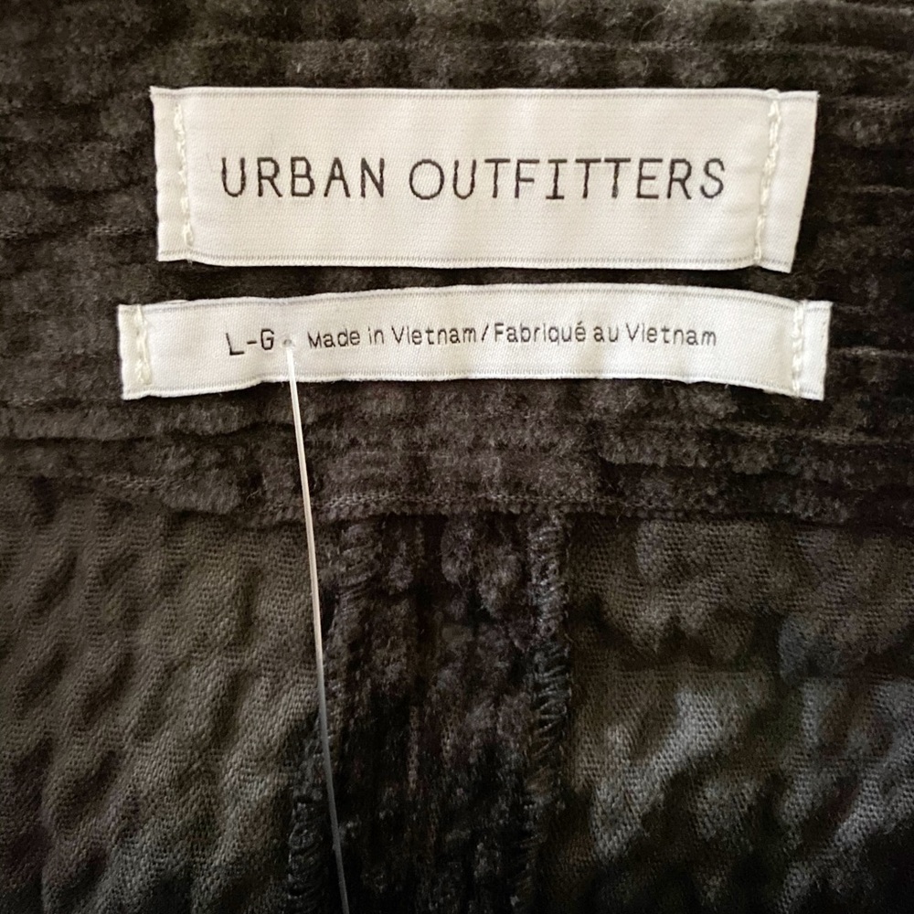 NEW UO Joan Asymmetrical Mini Skirt - Picture 8 of 8